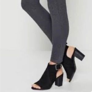 Vionic-BLAKELY BOOTIE size 9